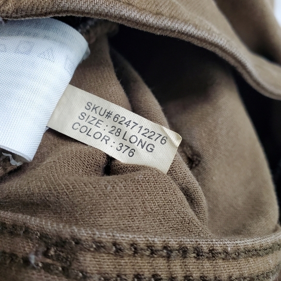 Abercrombie Low Rise Super Skinny Pants with Zippers, Signature Collection - Picture 12 of 16